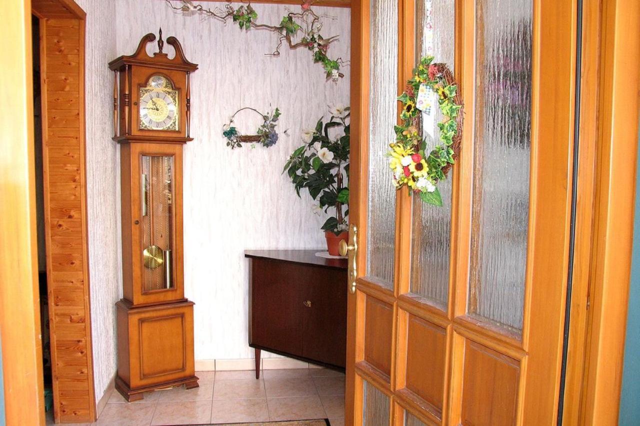 Ferienwohnung Riemer Geisa エクステリア 写真